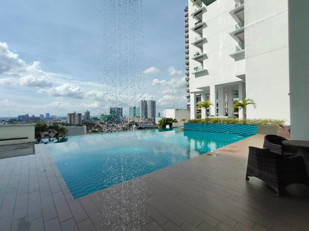 Glex Homes, Pinnacle Tower Johor Bahru Buitenkant foto